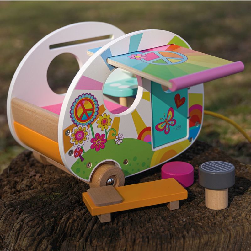 Goki campingvogn i tre
